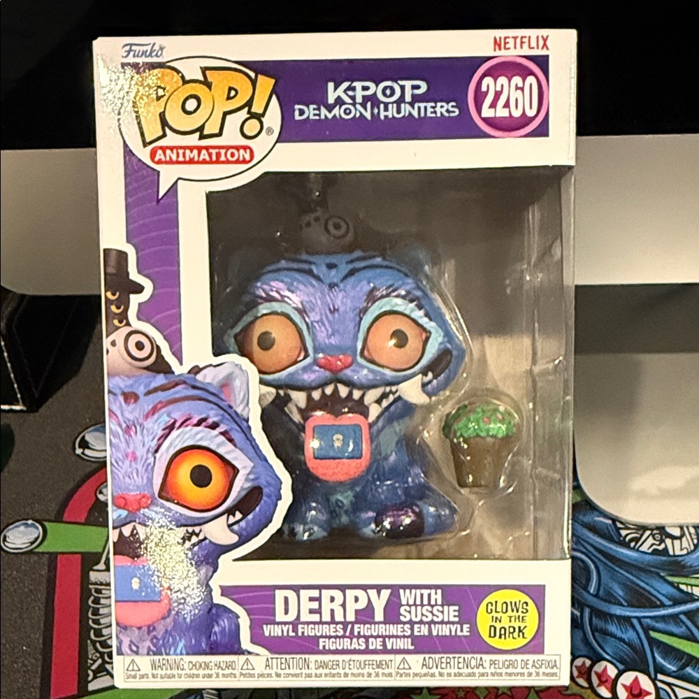 Funko Pop #2260 GLOW IN THE DARK Derpy with Sussie